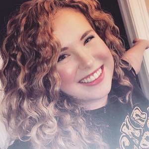 Meet your Posher, Cassie